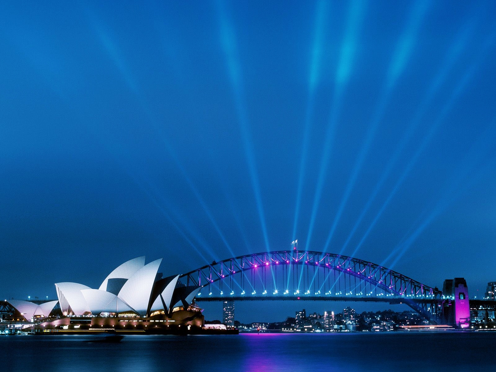 Sydney Opera House at Dusk1504017831